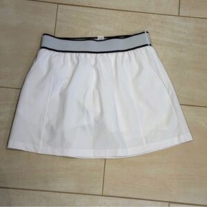 NWOT- 90 Degree White Skort by Reflex - Citylite Fury Skort - Medium